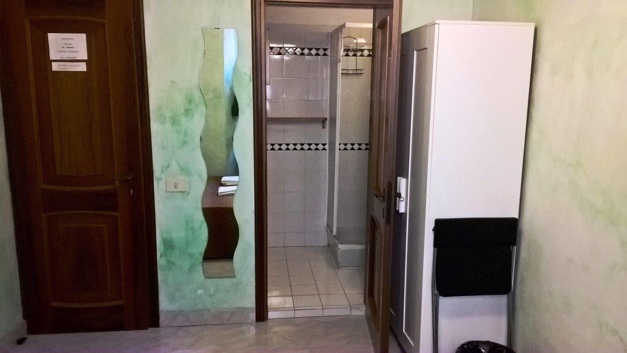 Gigi Holiday Rooms Rom Eksteriør billede